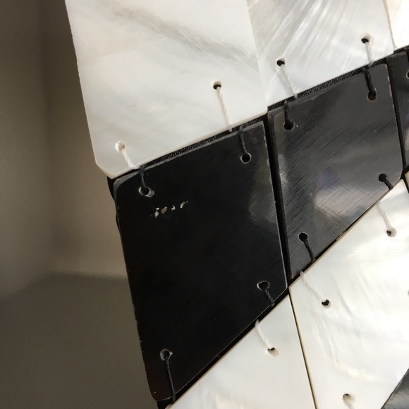 Handmade Mother of Pearl and Natural Horn Purse - Picture 6 of 8